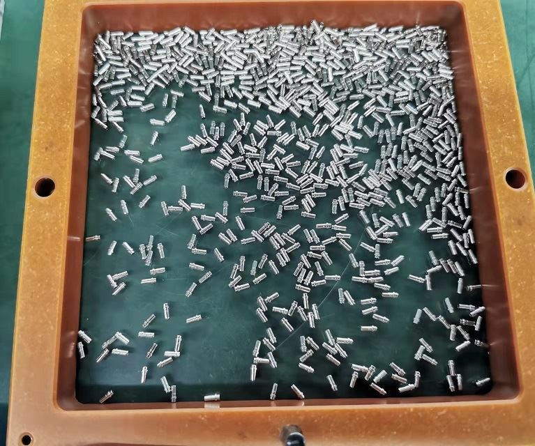 চমত্কার ইলেক্ট্রোপ্লেটিং প্রযুক্তি রোডিয়াম-ধাতুপট্টাবৃত