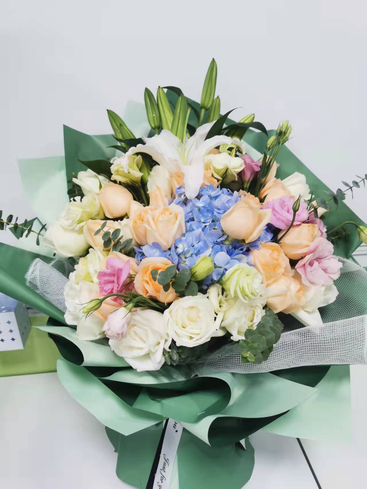 দেখা করার জন্য এবং একসাথে এগিয়ে যাওয়ার জন্য কৃতজ্ঞ