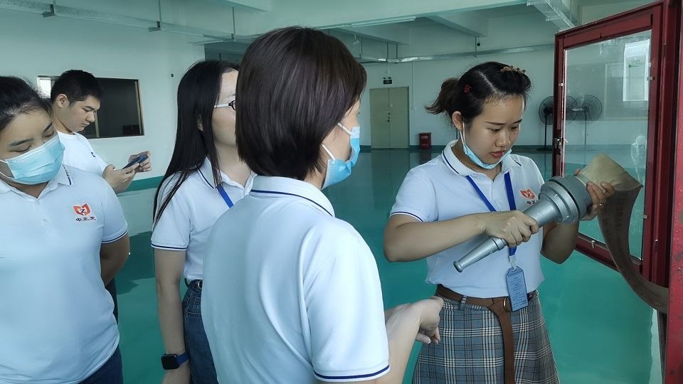 কাজের নিরাপত্তা এবং ফায়ার ড্রিলস